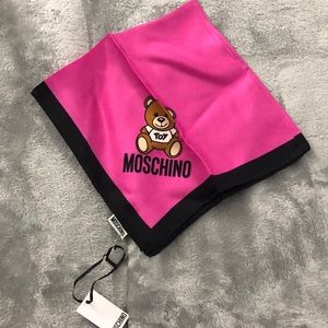 Moschino scarf small w tags